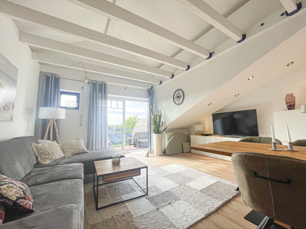 01 Wohnzimmer