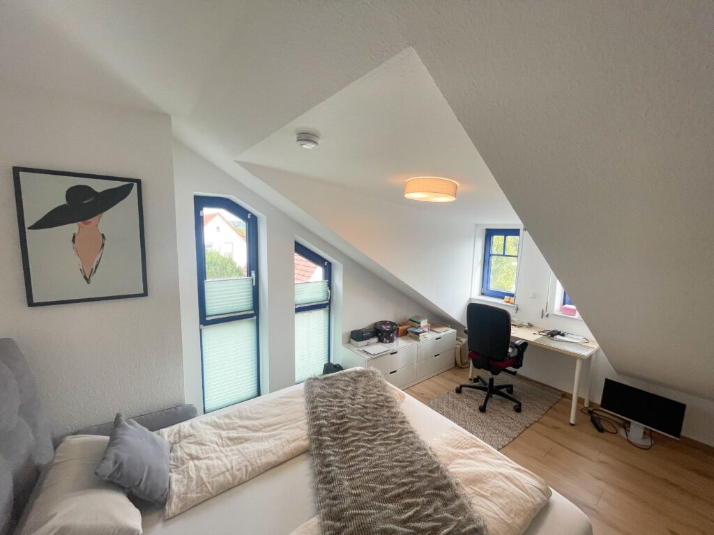 11 Zweites Schlafzimmer