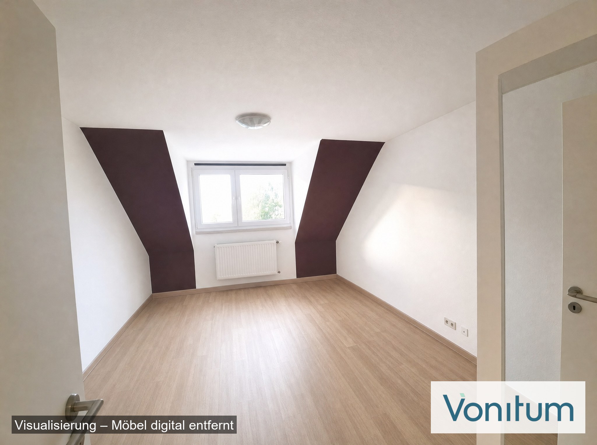 3-Zimmer-Dachgeschosswohnung mit neuer Elektrik – Bild 1