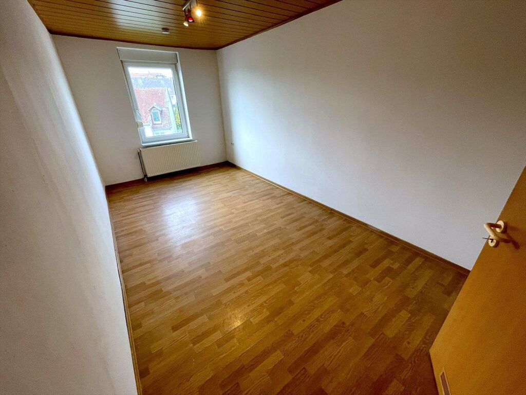 Helle 4-Zimmer-Dachgeschosswohnung – Bild 7