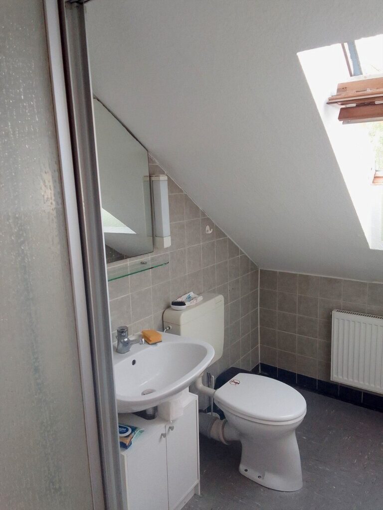 Ruhige 1-Zimmer-DG-Wohnung in Göttingen-Weende – Bild 9