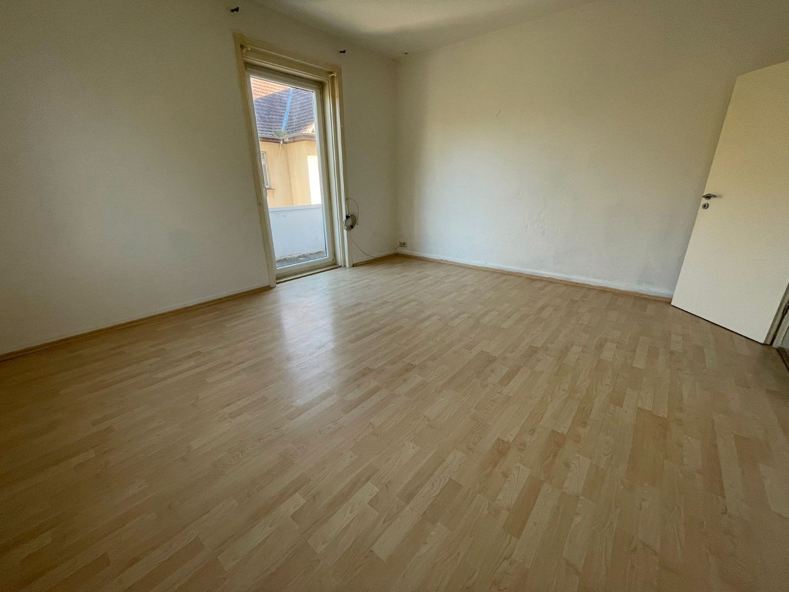 3-Zimmer-Wohnung mit 2 Balkonen & Einbauküche – Bild 1