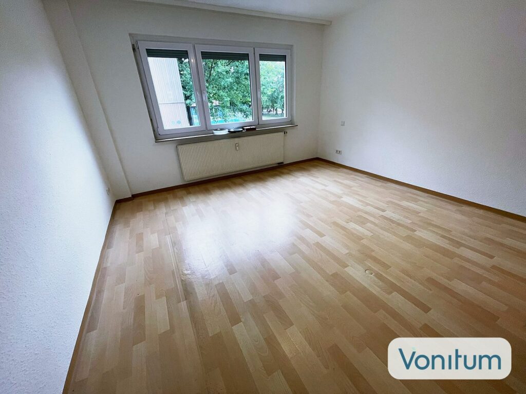 3-Zimmer-Wohnung mit Balkon und Einbauküche in Kassel-Bettenhausen – Bild 2